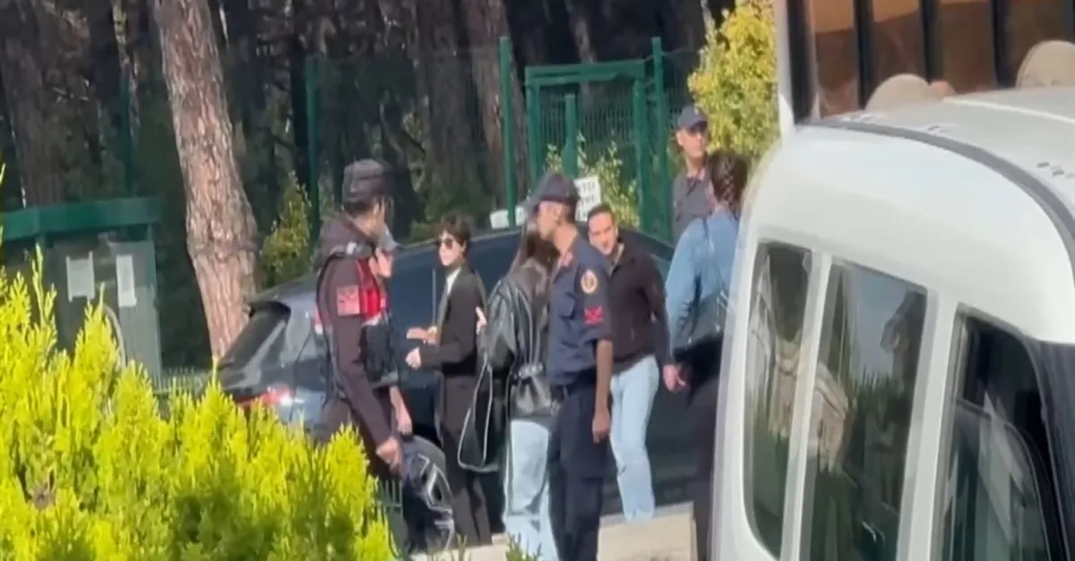 İstanbul'da ünlü isimlere uyuşturucu soruşturması! Birce Akalay, Dilan Polat, İrem Derici, Hadise, Demet Evgar...