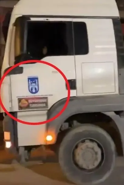 1707135941465.jpg CHP'de Gölbaşı krizi patladı! ABB kamyonlarını gönderip afiş astırdı: Ankara sonunda bizi hatırladı... - 4