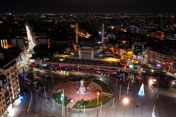 uzmanlardan-normallesme-sinyalleri-kisitlamalar-ne-zaman-kalkacak-1610261546904.jpg Uzmanlardan normalleşme sinyalleri! Kısıtlamalar ne zaman kalkacak? - 3