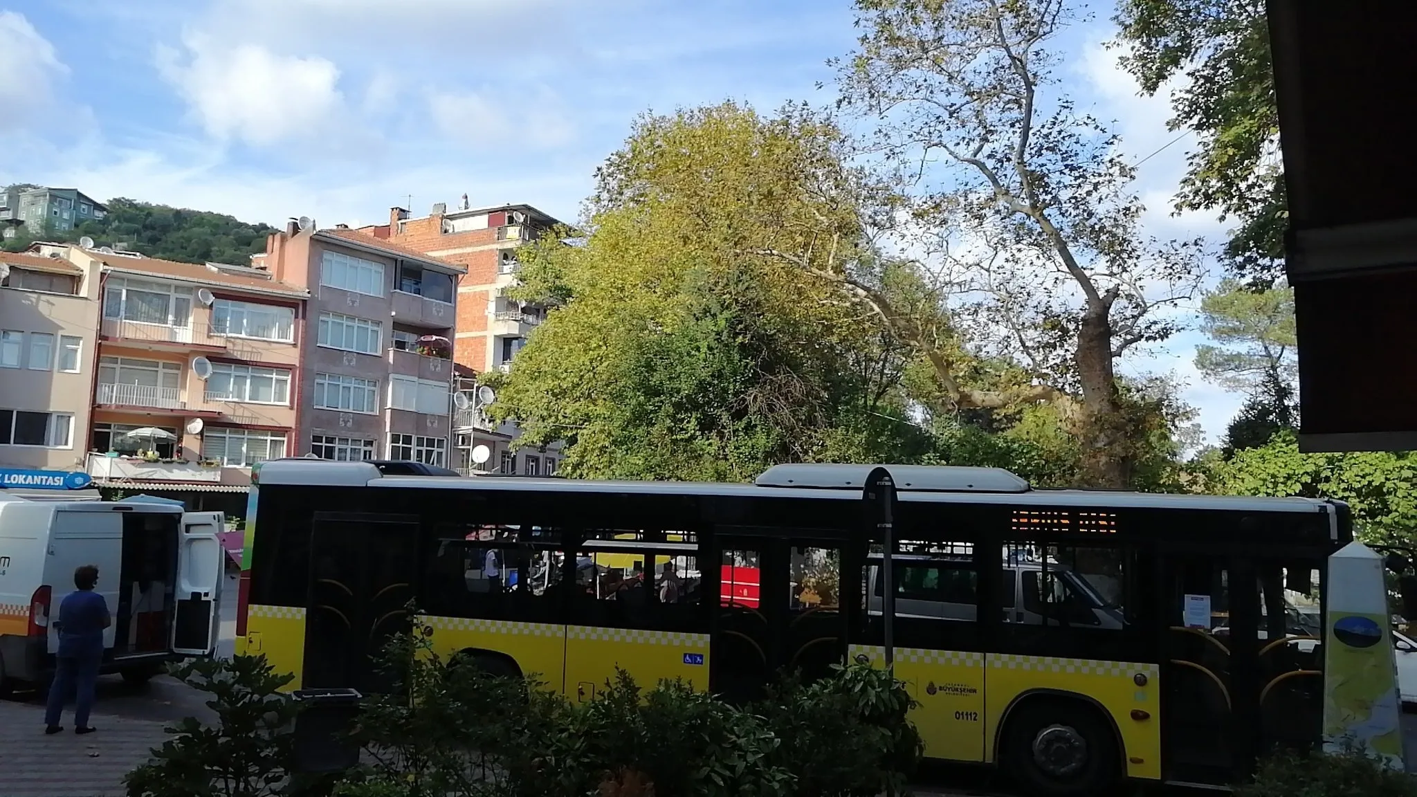 İETT araçları nasıl bu hale geldi? Vatandaşın canına tak etti! Manzara yine aynı