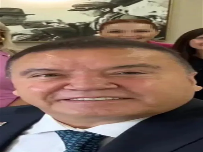 Muhittin Böcek’in 'Melek' dokunuşu! Çaycı olarak girdi memurluğa yükseldi - 1