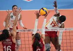 Galatasaray Daikin, Sultanlar Ligi'nde Aras Kargo karşısında 2-0 öne geçtiği maçı 3-2 kaybederek ikinci yenilgisini aldı