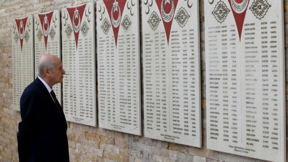 MHP Genel Başkanı Bahçeli Ülkücü Şehitler Anıtı'nı ziyaret etti