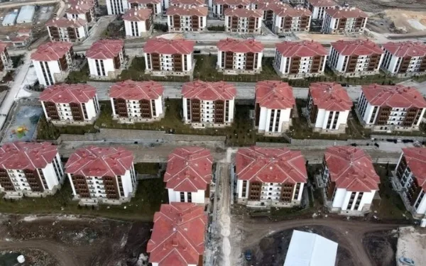 1690046233155.jpg "Yerinde Dönüşüm" projesine katılım rekoru! Bakan Mehmet Özhaseki: 11 ilde hızlı inşa süreci... - 2