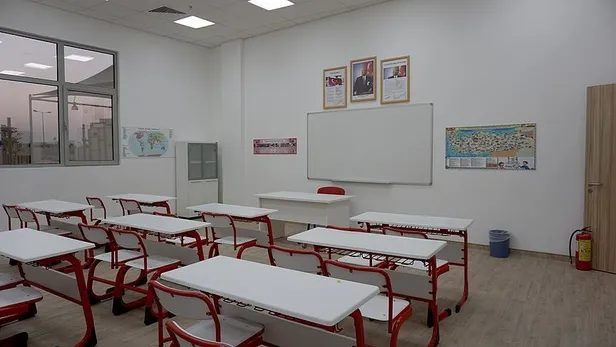 okullar-ne-zaman-kapanacak-2022-kasim-ara-tatili-ve-yariyil-tatili-ne-zaman-yapilacak-meb-tatil-gunleri-takvim-1666170520224.jpg Okullar ne zaman kapanacak? 2022 Kasım ara tatili ve yarıyıl tatili ne zaman yapılacak? MEB tatil günleri takvimi - 6