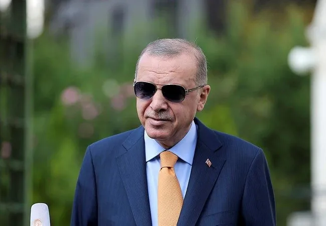 kucuk-lokma-1600461842623.jpeg Macron'a Ankara'dan rest: Bize boyun da gücün de yetmez - 1