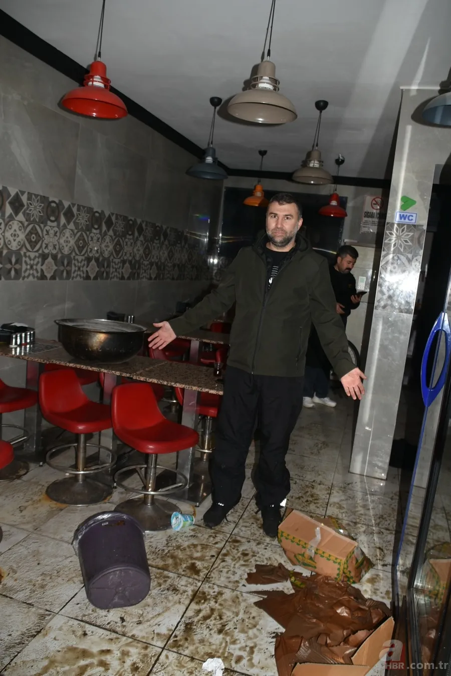 İzmir Venedik’e döndü CHP'li Tunç Soyer Avrupa’ya gitti! İklim krizi diyen Soyer’e vatandaş tepkili: Yönetim krizi... 14