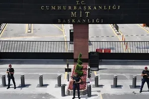 MİTten FETÖ operasyonu! Her yerde aranan FETÖcü Azerbaycanda yakalandı