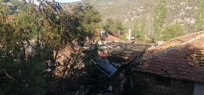 Burdur’da korkutan yangın! 1 ev kullanılmaz hale geldi, 1 ev ağır hasar aldı