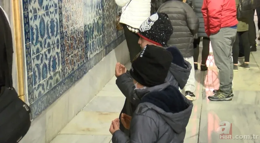 Miraç Kandili için Ayasofya ve Eyüp Sultan camilerine akın ettiler 10