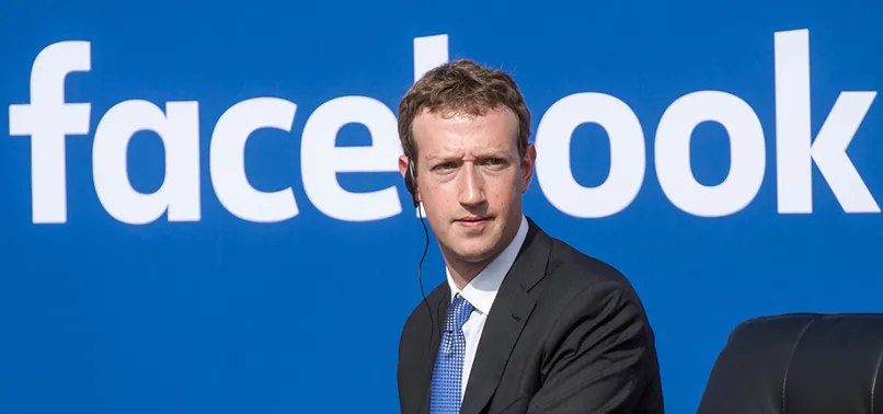 “Facebook’un kurucusu Beyaz Saray’a göz dikti”