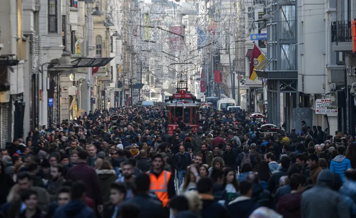 İstanbul İl Sağlık Müdürü Kemal Memişoğlu'ndan korkutan sözler: Üçüncü piki yaşıyoruz! - 5