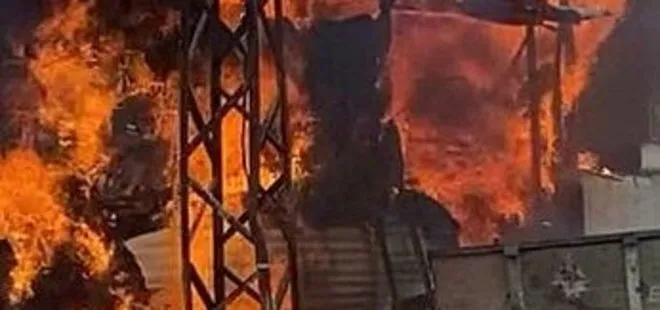 Erzurum'da çıkan yangında 2 ev 1 ahır ve 1 samanlık kül oldu!