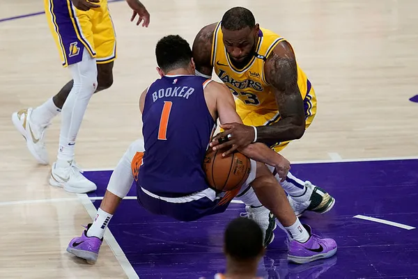 LeBron ilk kez böyle bir hüsran yaşadı! Lakers ilk turda elendi