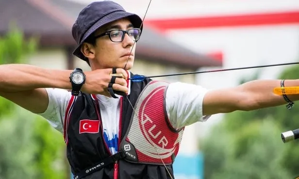 Dünya şampiyonu Mete Gazoz kimdir, kaç yaşında, nereli? Mete Gazoz’un hastalığı nedir?