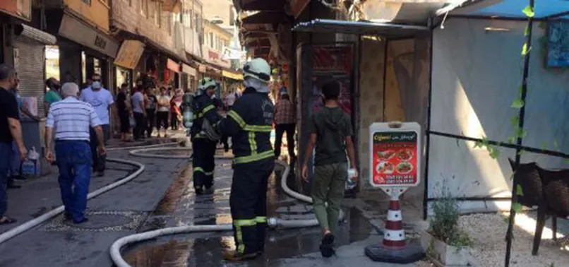 Gaziantep'te metruk binada yangın