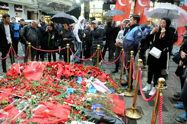 1670324537579.jpg İstiklal Caddesi'ne kanlı saldırıda yeni gelişme! İçişleri Bakanı Süleyman Soylu bombanın yapımıyla ilgili bilgiyi ilk kez paylaştı - 4
