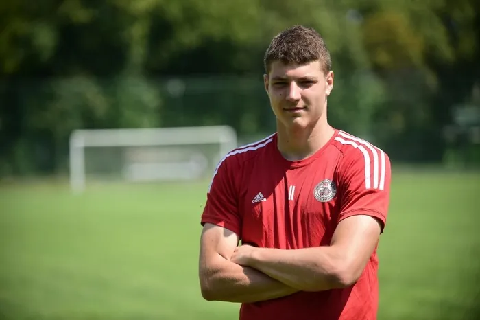 Jose Mourinho istedi yönetim harekete geçti! 18’lik yıldız yolda...