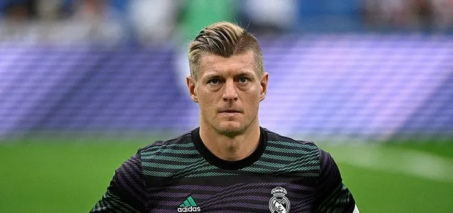 Toni Kroos yuvada kaldı! 1 yıl daha Madrid’de