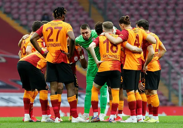 Trabzonspor - Galatasaray maçı ne zaman, saat kaçta? Süper Lig 4. hafta TS GS derbisi hangi kanalda?