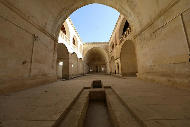 hatuniye-medresesi-bilgi-evinde-calismalar-suruyor-1630581660390.jpg Hatuniye Medresesi Bilgi Evi’nde çalışmalar sürüyor - 2