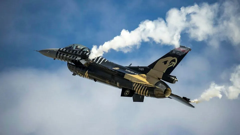 SOLOTÜRK KKTC semalarında şov yaptı | O anları izle