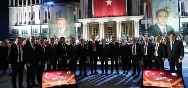 Gururlandıran 100. Yıl Marşı! Cumhurbaşkanlığı Külliyesi’nden dünyaya duyuruldu: Türkiye Yüzyılı titretiyor dünyayı