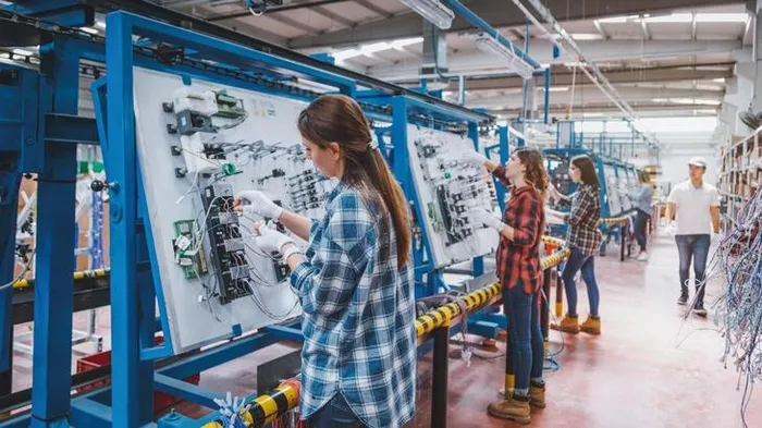 Sanayi ve Teknoloji Bakanı Mustafa Varank Türkiye'nin Ulusal Yapay Zeka Stratejisini açıkladı: 50 bin kişi istihdam edilecek - 2