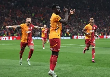 Galatasaray'da liderliğin anahtarı savunmadan geçti! 13 maçta sadece 9 gol