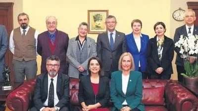 TTB’nin yanında yer alan Özel’e tepki