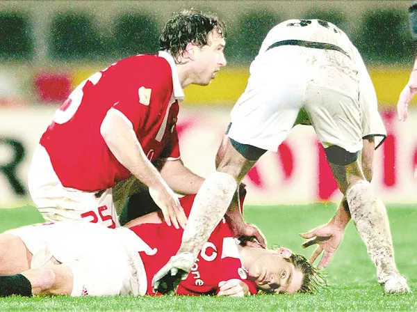 Eriksen ne ilk ne de son olacak! Maç esnasında kalbi duran ve ölen futbolcular...