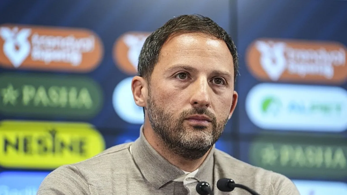 Domenico Tedesco’dan zirveye mesaj: “Takım gitgide üstüne koyuyor”