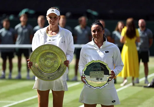 Son dakika: Wimbledon kadınlarda Kazak Elana Rybakina zaferi