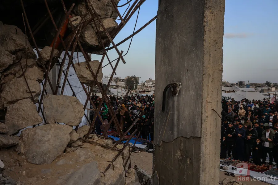 Gazze'de bayram namazı: Üç yıl sonra bir ilk 1