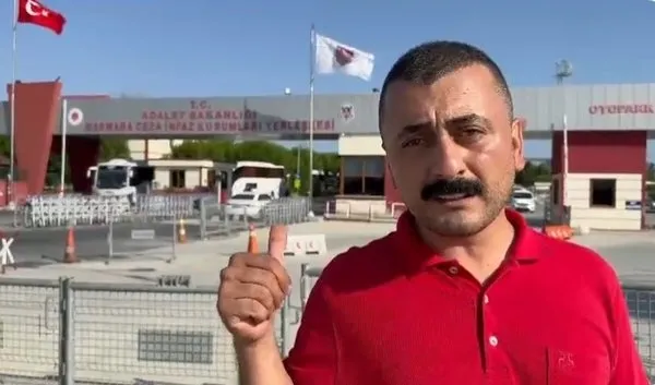 dpli-cemal-enginyurt-merdan-yanardag-ve-baris-pehlivani-savunup-sokaga-cikma-cagrisi-yapti-1692715815094.jpg DP’li Cemal Enginyurt Merdan Yanardağ ve Barış Pehlivan’ı savunup sokağa çıkma çağrısı yaptı - 5