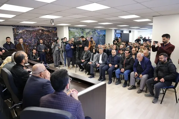 1680969336206.jpg İYİ Partili iki isim AK Parti'ye katıldı! Kılıçdaroğlu ve HDP istifaları üst üste geliyor... - 3