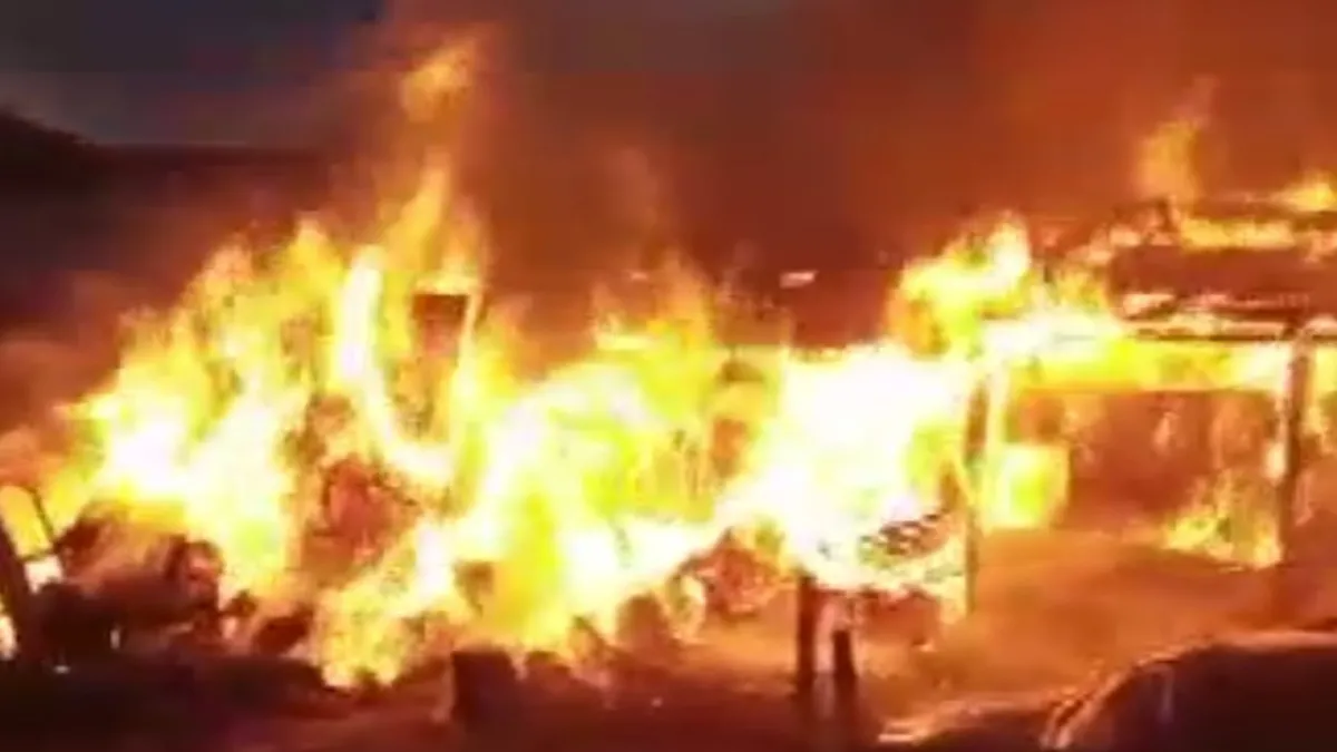 Bursa'da samanlık yangını: 800 balya saman kül oldu