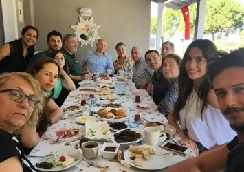 Ünlü isimlerden bayram mesajları!