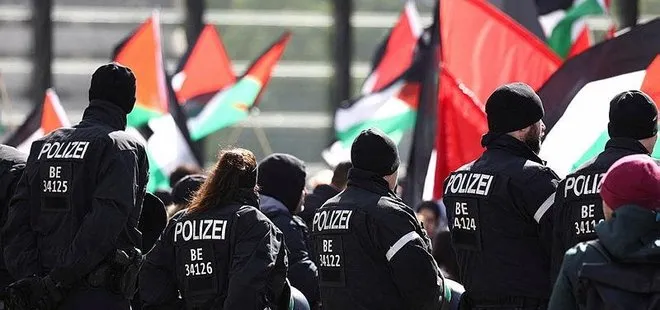 Almanya’nın İsrail’e silah sevkiyatı protesto edildi