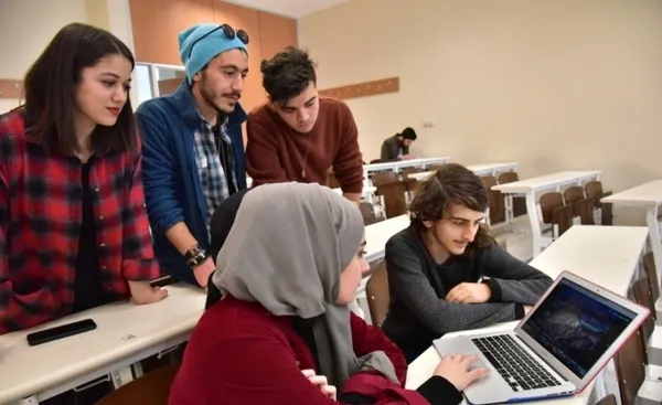 milli-egitim-bakanligi-bursuyla-yurt-disinda-lisansustu-ogrenim-imkani-meb-ile-yurt-disina-nasil-gidilir-basvuru-tarihleri-ne-zaman-1633537786541.jpg Milli Eğitim Bakanlığı bursuyla yurt dışında lisansüstü öğrenim imkanı! MEB ile yurt dışına nasıl gidilir? Başvuru tarihleri ne zaman? - 5