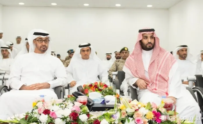 Arap prenslerin olaylı partisinden şok görüntüler! 6