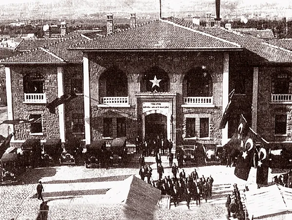 1666994875194.jpg Türkiye Cumhuriyeti 99 yaşında! Bağımsızlık meşalesi Türk milletinin mücadelesiyle bir daha hiç sönmedi - 7