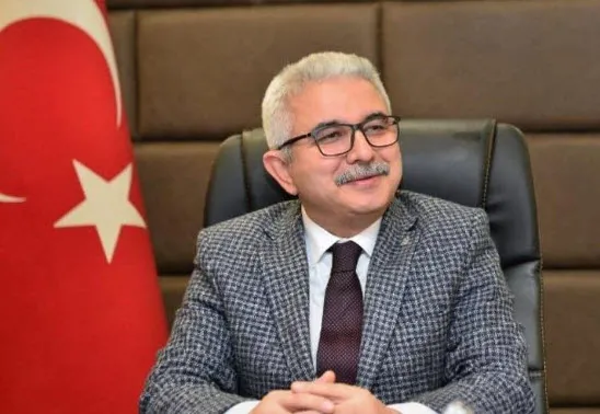 ak-parti-yaptirdigi-binalarda-hasar-olan-sahin-avsaroglunun-gorevine-son-verdi-1676628991818.jpg AK Parti yaptırdığı binalarda hasar olan Şahin Avşaroğlu'nun görevine son verdi - 2