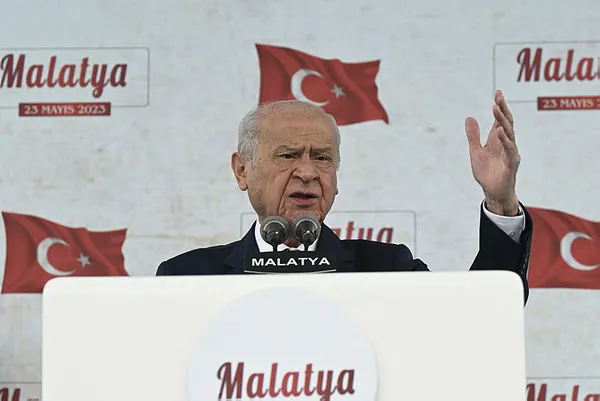 mhp-lideri-devlet-bahceliden-malatyada-28-mayis-vurgusu-istikrar-yurusun-1684854449846.jpg MHP lideri Devlet Bahçeli'den Malatya'da 28 Mayıs vurgusu: İstikrar yürüsün - 4