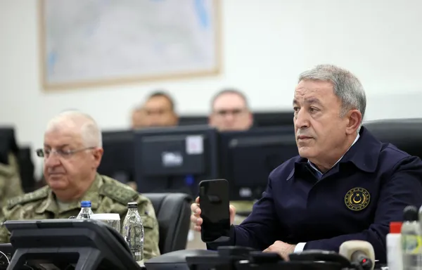 milli-savunma-bakani-hulusi-akar-acikladi-61-terorist-olduruldu-1651483713508.jpg Milli Savunma Bakanı Hulusi Akar açıkladı! 61 terörist öldürüldü - 4