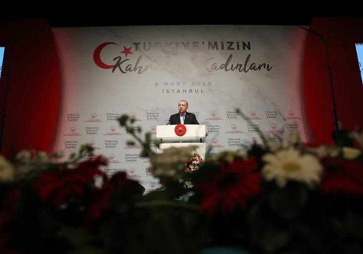 son-dakika-baskan-erdogandan-turkiyenin-kahraman-kadinlari-programinda-kritik-aciklamalar-1583671786286.jpg Son dakika: Başkan Erdoğan'dan "Türkiye’nin Kahraman Kadınları" Programı'nda kritik açıklamalar - 1