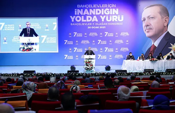 AK Parti İstanbul İl Başkanı Bayram Şenocak’tan Kılıçdaroğlu’na sert yanıt: Militan arıyorsan İstanbul İl Başkanı’na bak!