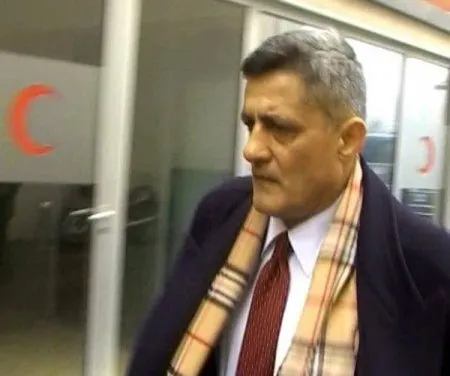 Kaşif Kozinoğlu’nun mezarı 15 yıl sonra açıldı: Bozulmayan yumuşak dokular! Şüpheli ölümün sırrını adli tıp çözecek - 4