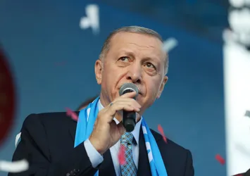 Başkan Erdoğan'ın uyarısı sonrası Yunanistan'da gündem adalar ve Tayfun! Gazeteler manşetten verdi: Atina'yı tehdit etti