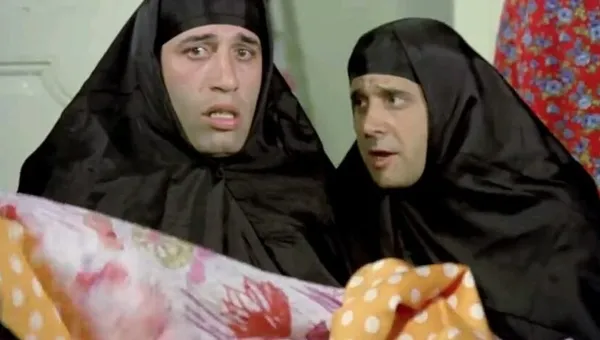 kemal-sunal-filmi-gercek-oldu-esenyurtta-carsaf-kamuflajli-hirsizlar-kamerada-1640161577251.jpg Kemal Sunal filmi gerçek oldu! Esenyurt’ta çarşaf kamuflajlı hırsızlar kamerada - 1